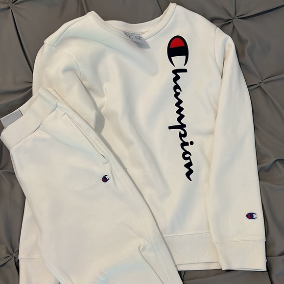 Champion tracksuit - Picture 2 of 2